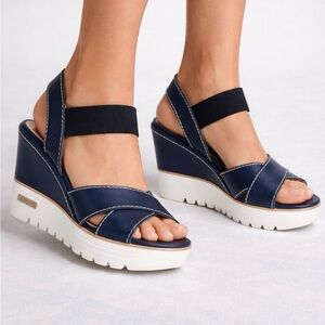 Baldinini Designer Italian Navy Blue Wedge Sandals Authentic Size 39 / Size 8.5